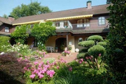 Hotel Garni Kristinenhof Бад Цвишенан Екстериор снимка
