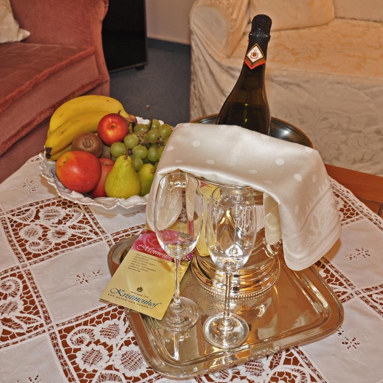 Hotel Garni Kristinenhof Бад Цвишенан Стая снимка