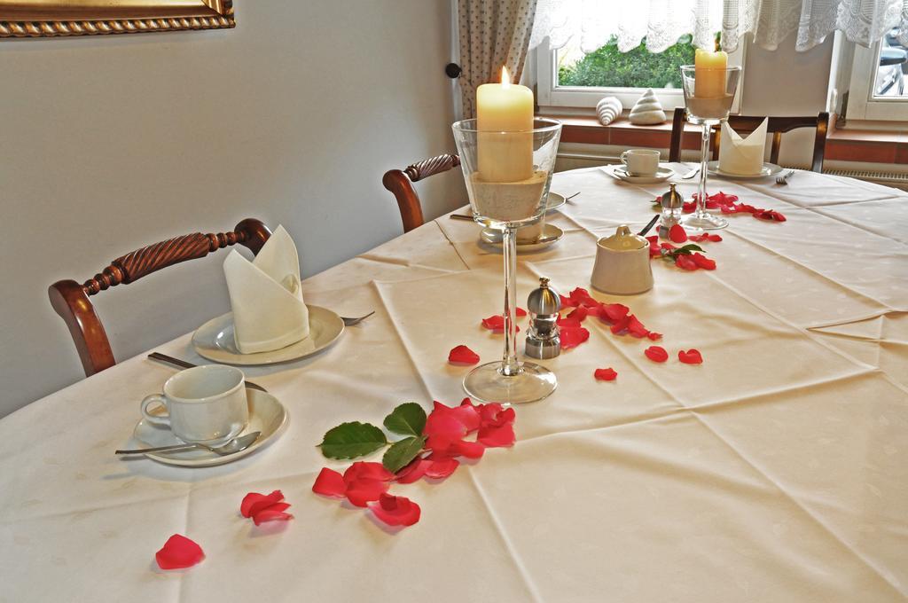 Hotel Garni Kristinenhof Бад Цвишенан Екстериор снимка